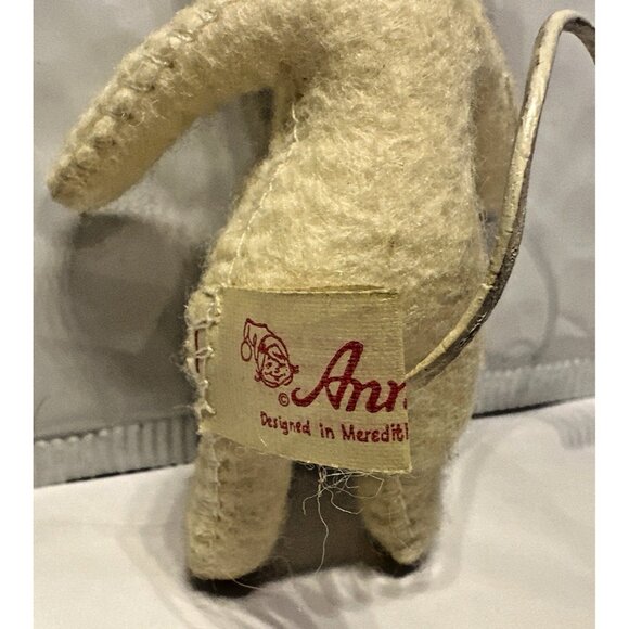 Annalee Christmas Mouse With Acorn Felt Hanging Ornament 5" Posable 2001 Vintage - Picture 6 of 7